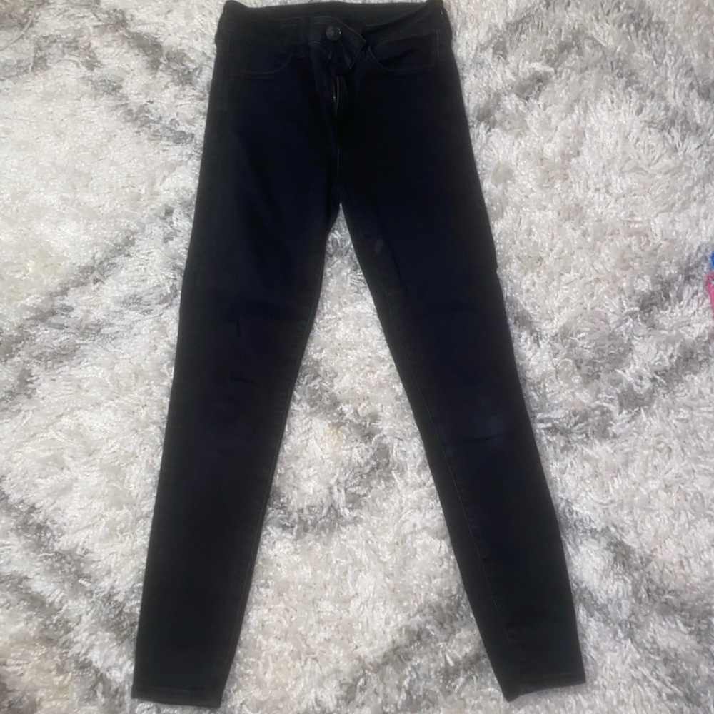 Black skinny jeans